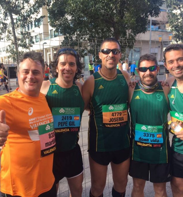 Algunos atletas del equipo de atletismo de aTurnos el Mundial de media maratón 2018